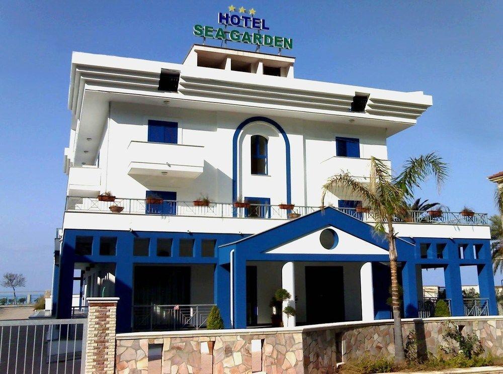 Sea Garden Hotel Acquappesa Exteriér fotografie